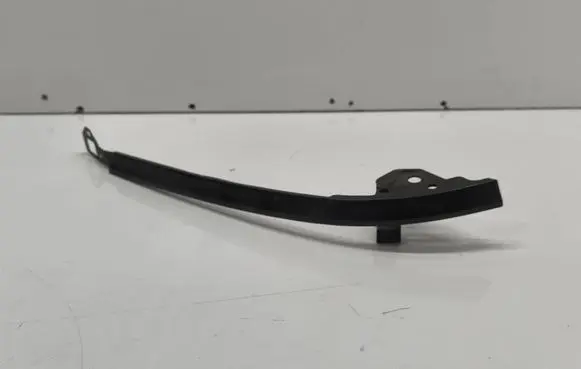 Toyota Avensis T220 Headlight/headlamp mounting bracket 