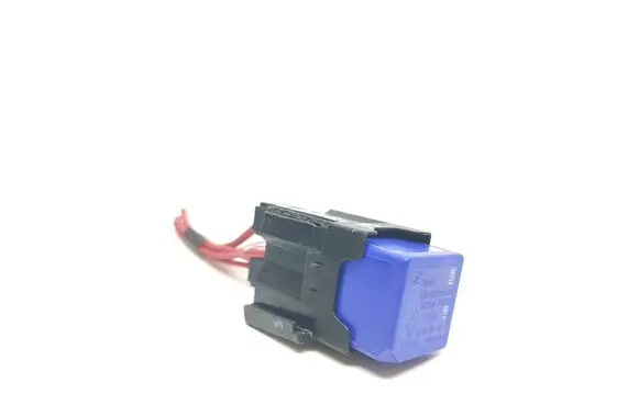 Dacia Sandero Other relay 8200587121 V23136J4X60