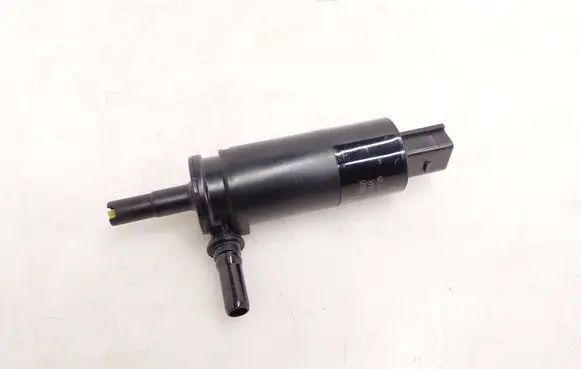 BMW 5 G30 G31 G38 Headlight washer pump 7340773
