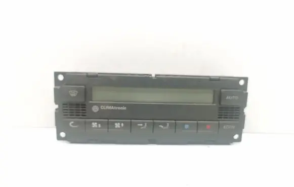 Volkswagen Golf IV Climate control unit
