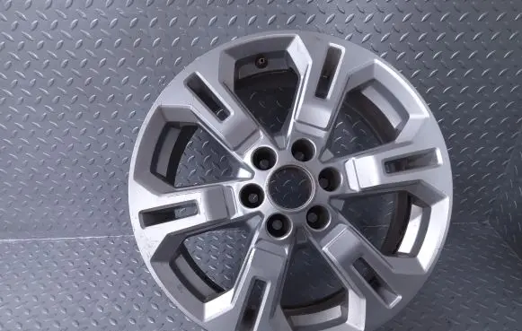 Nissan Navara D23 R17 alloy rim 403005JU1A 17X7J45 AC4CH16