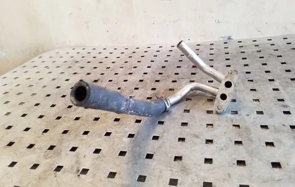 Honda CR-V Engine coolant pipe/hose