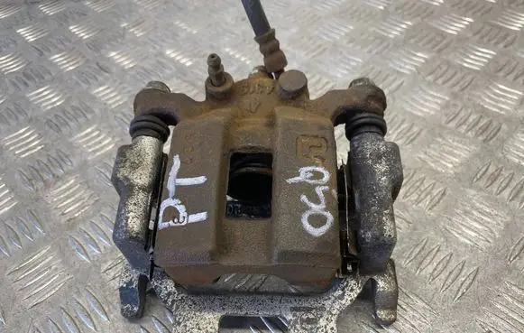 Infiniti Q50 Rear brake caliper ZACISKPTQ50