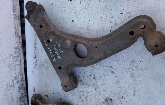 Opel Astra G Front lower control arm/wishbone