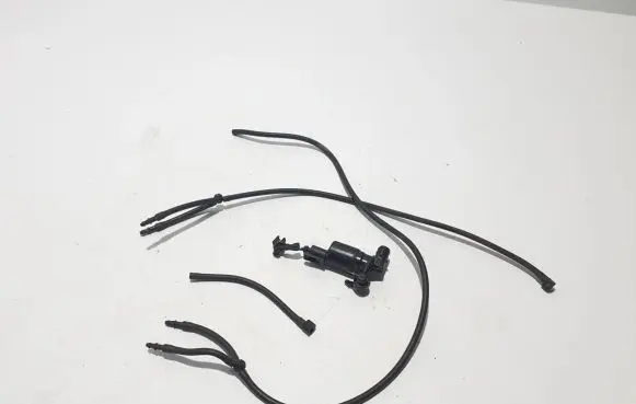 Volvo XC60 Windscreen/windshield washer pump 31457428
