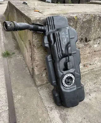 Mercedes-Benz Vito Viano W447 Fuel tank A4474705500
