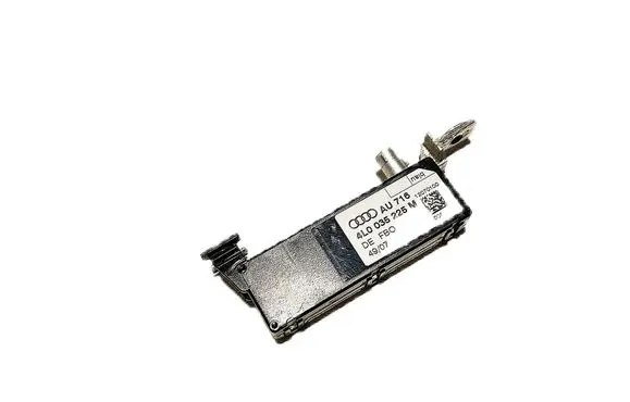 Audi Q7 4L Aerial antenna amplifier 4L0035225M