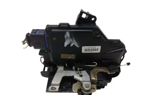 Skoda Octavia Mk2 (1Z) Front door lock 3D1837015 A00467