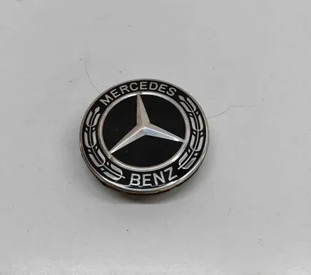 Mercedes-Benz C W205 R20 wheel hub/cap/trim A2224002100