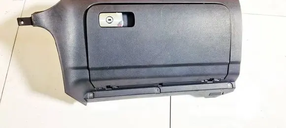 Volkswagen Golf V Glove box 1k1857290 1k1.857.290