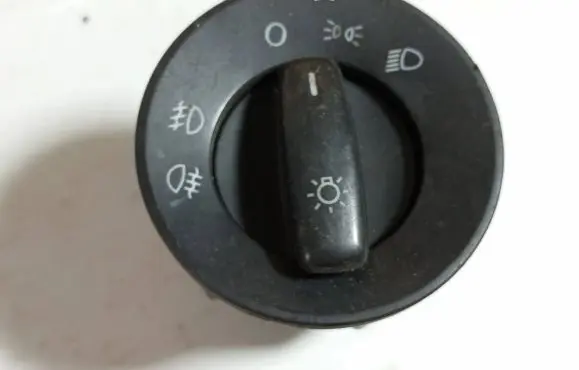 Skoda Octavia Mk2 (1Z) Light switch 1Z0941431K 10009059