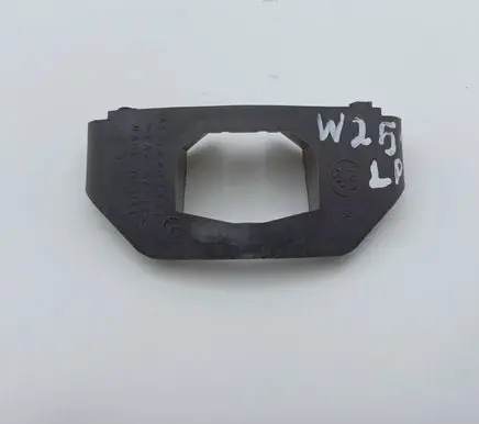 Mercedes-Benz R W251 Fender mounting bracket A2516900021