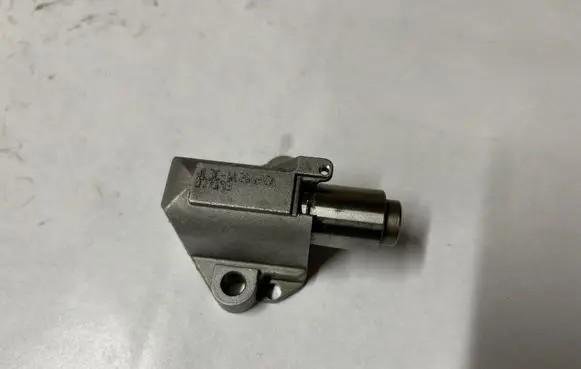 Ford Mustang VI Timing belt tensioner JL3E6L266CA