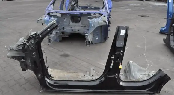 Opel Mokka B Side car body part 