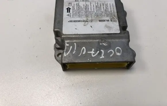 Skoda Octavia Mk2 (1Z) Airbag control unit/module 1K0909605M