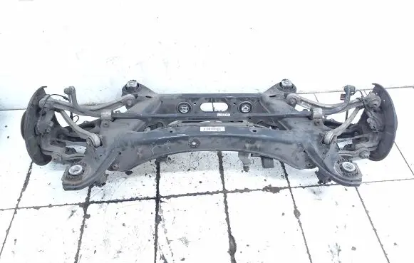 Mercedes-Benz CLS C218 X218 Rear subframe A2123261465 2183500200