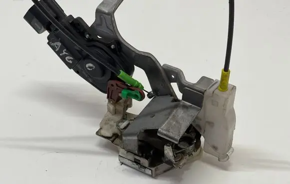Toyota Aygo AB10 Rear door lock