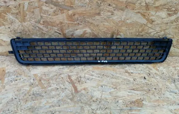 Volvo S80 Front bumper upper radiator grill 30763113