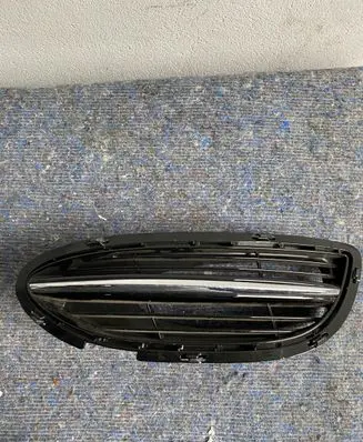 Mercedes-Benz S W222 Front bumper lower grill A2228850463