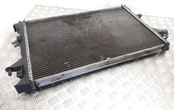 Renault Espace - Grand espace IV Coolant radiator 8200033729