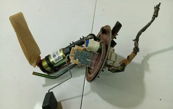 Mazda 323 In-tank fuel pump 