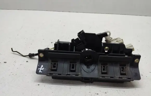 Audi A6 S6 C5 4B Tailgate/trunk/boot exterior handle 4B0827565 8D9827565 8D9827565H