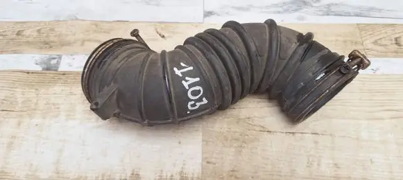 Air intake hose/pipe