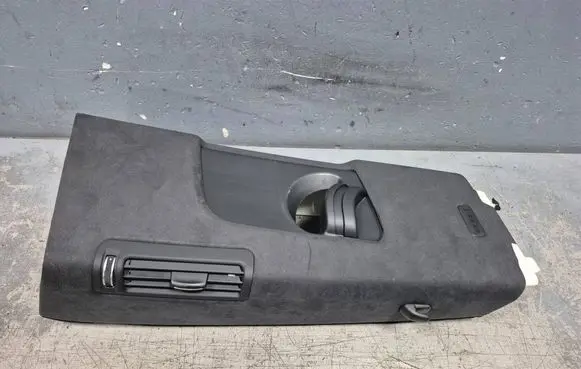 Audi RS Q8 (B) pillar trim (top)