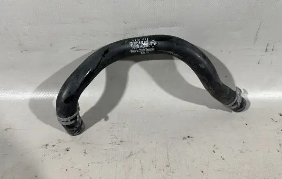 Porsche Cayenne (92A) Engine coolant pipe/hose 7P5815986