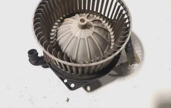 Nissan Primera Heater fan/blower 0130111153