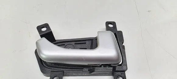 KIA Sportage Front door interior handle 826203U000