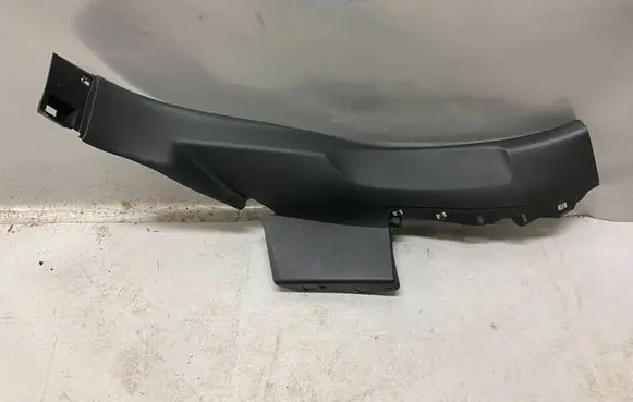 Audi Q7 4M (C) pillar trim 4M0867768D