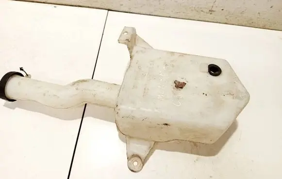 Ford Mondeo Mk III Windshield washer fluid reservoir/tank 1S7117618AF 1S71-17618-AF