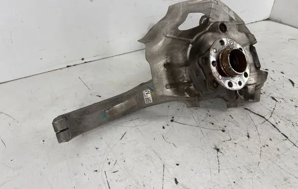 Alfa Romeo Stelvio Front wheel hub 00505631270