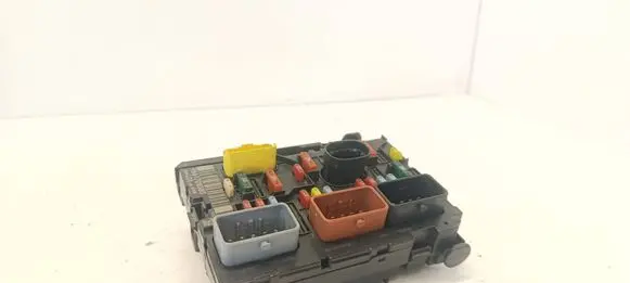Citroen C4 I Picasso BSM Control unit 9661708080