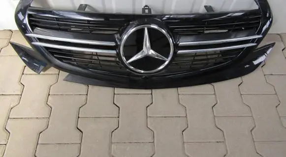 Mercedes-Benz E AMG W210 Front bumper upper radiator grill A2938883800