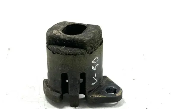 Volvo V50 Radiator mount bracket 30639749