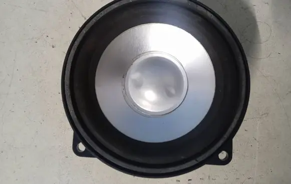 Land Rover Discovery 3 - LR3 Panel speaker XQM000400