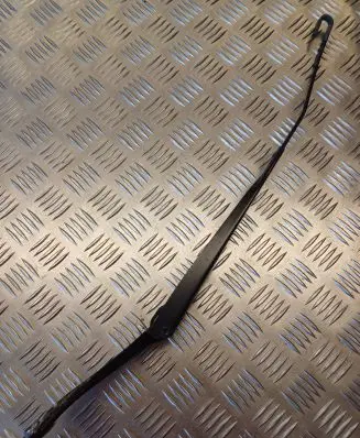 Renault Megane II Front wiper blade arm 8200036916D 8200036915D
