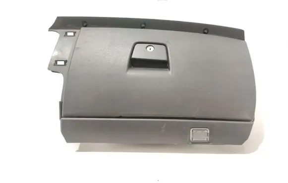 Volvo V50 Glove box 8626141