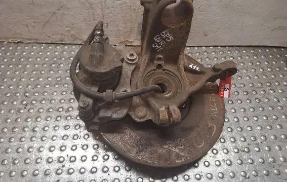 Citroen C3 Front wheel hub spindle knuckle S17986011 5P5