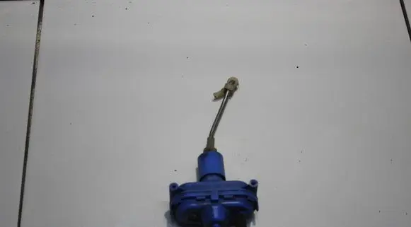 Audi 80 90 B3 Central locking motor 8A5862153B