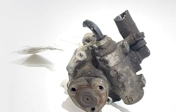 Volkswagen II LT Power steering pump 