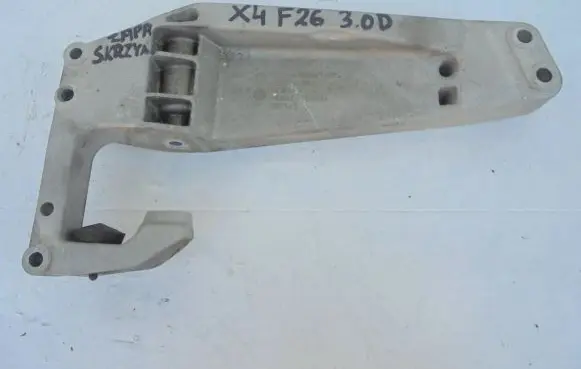 BMW X4 F26 Gearbox mounting bracket 6786567