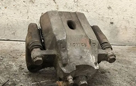Toyota Prius (XW20) Front brake caliper
