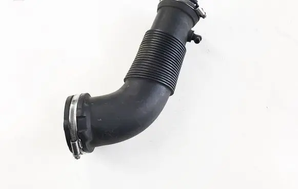 Air intake hose/pipe