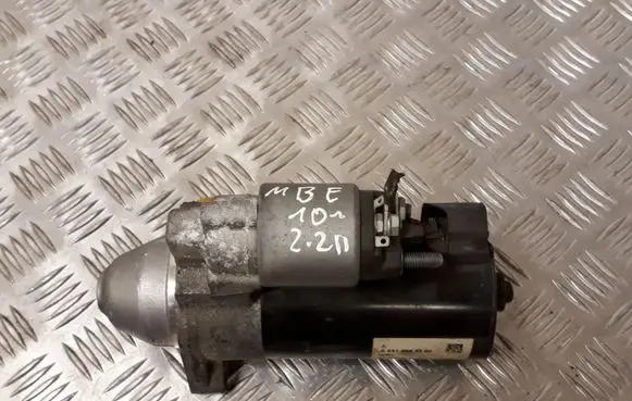 Mercedes-Benz E W212 Starter motor A6519064300 0001139085