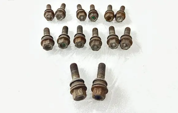 Nuts/bolts