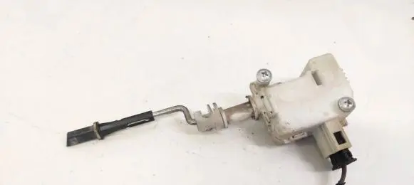 Volkswagen Touran I Central locking motor 3B0959782 1T0810773