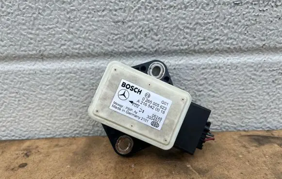 Mercedes-Benz E W211 ESP acceleration yaw rate sensor A2165420018 3004921 0265005623